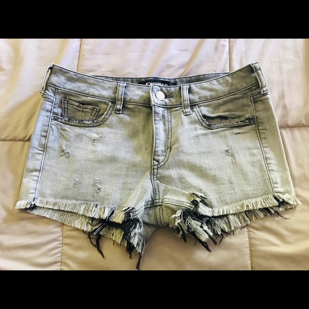 (2 PAIRS) Express cut off denim short shorts
